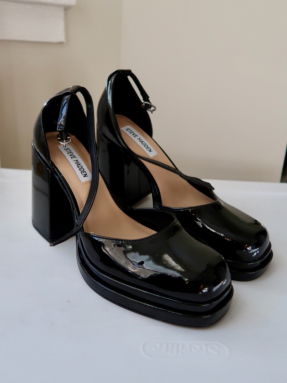 Steve Madden Black Patent Platform Mary Jane Pumps with Ankle Strap